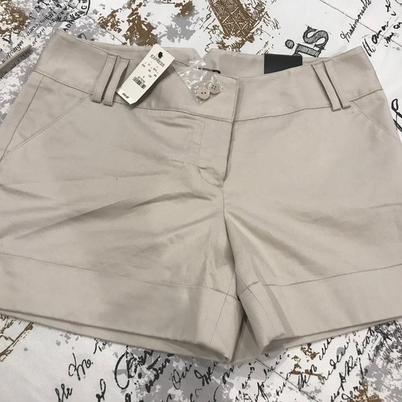 Expess Shorts - Picture 1 of 3